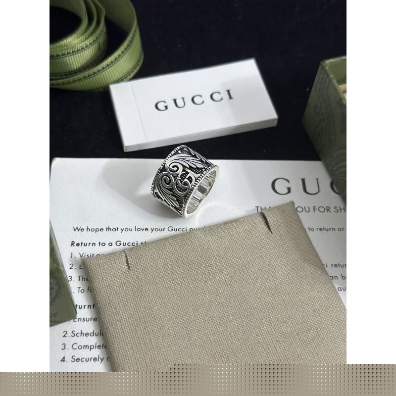 G*u*i rings